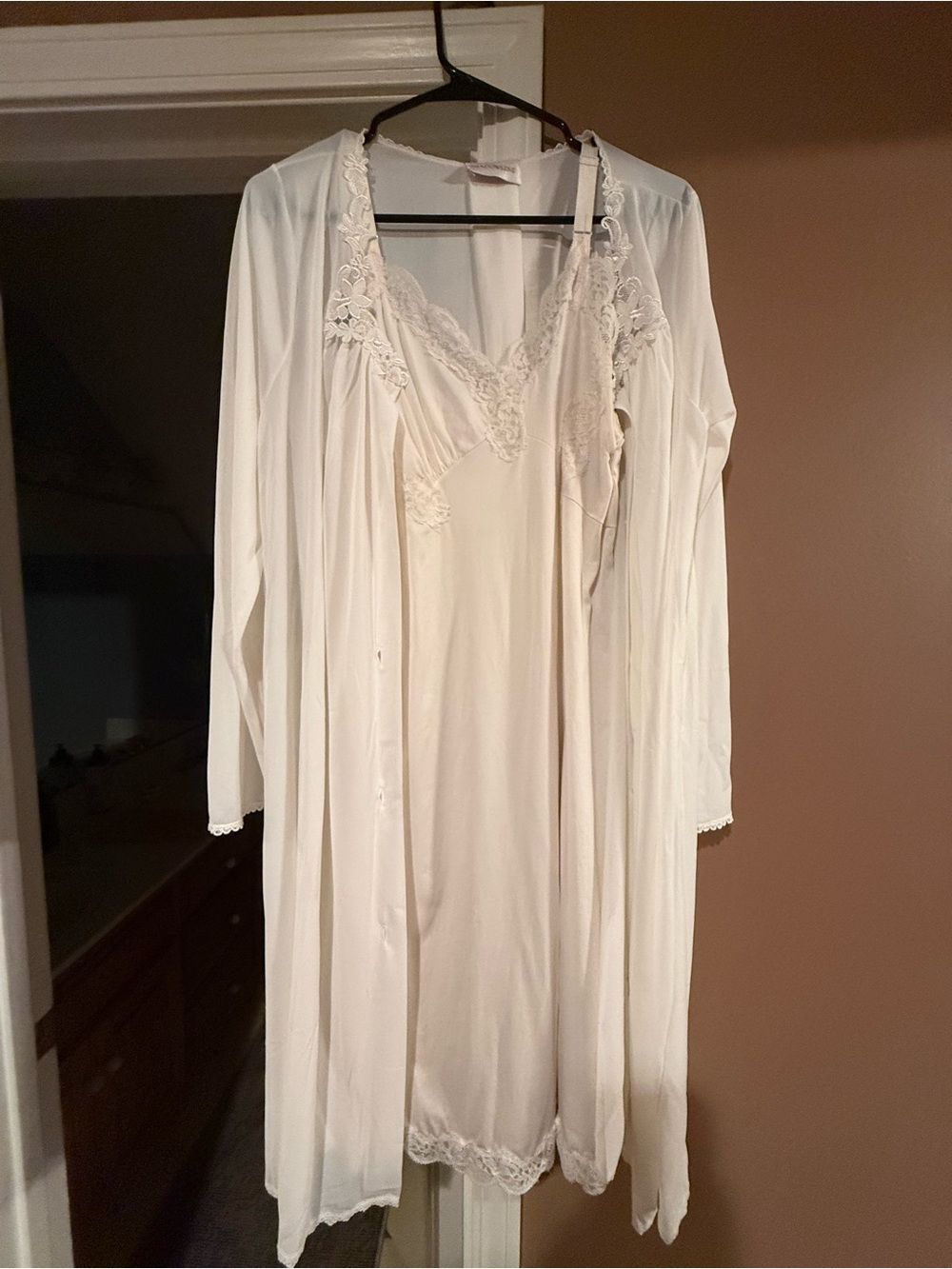 Women's Vintage Bridal Nightgown & Robe Set
